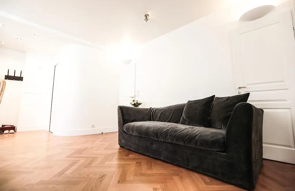 Parislux